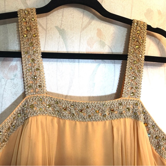 Vintage 1960’s Jr. Theme New York gown. - Picture 2 of 5